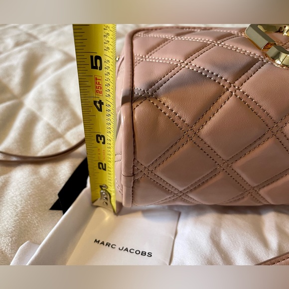 Marc Jacobs blush quilted Soft-shot Snapshot. In excellent condition. - Picture 7 of 14